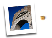Guide, Visite, Visite guidate, Mosaico, mosaici, arte, Itinerari per le provincie di Ravenna, Ferrara, Forlì - Cesena, Rimini e Bologna, russi, bagnacavallo, lugo, faenza, brisighella, valle del senio, cervia, argenta, comacchio, pomposa, goro, mesola, valle del montone, valle del tramazzo e del rabbi, forlimpopoli, bertinoro, valle del savio e del rubicone, cesenatico, valconca, valmarecchia, san marino, Bologna e provincia, Ferrara e provincia, Forlì-Cesena e provincia, guide, itinerari, Ravenna e provincia, Rimini e provincia, Dante Alighieri, Ravenna Festival, Malatesta, Mosaico contemporaneo